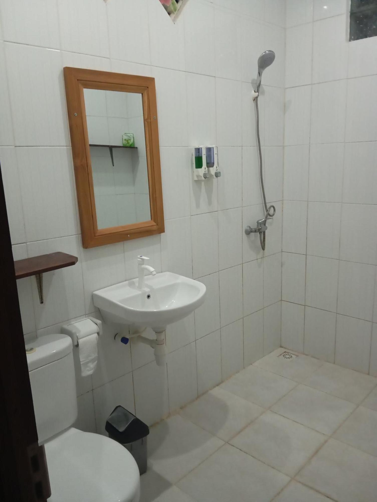 Belong Home Stay Lembongan מראה חיצוני תמונה